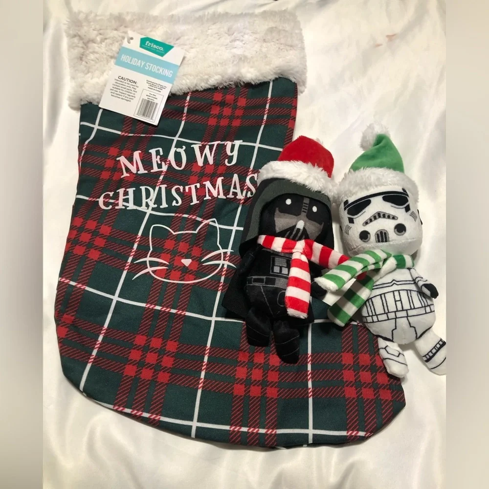 🛑CLEARANCE‼️ 🆕 Meowy Christmas stocking & Star Wars dolls